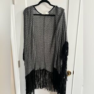 Vintage Havana Black and White Fringe Wrap
